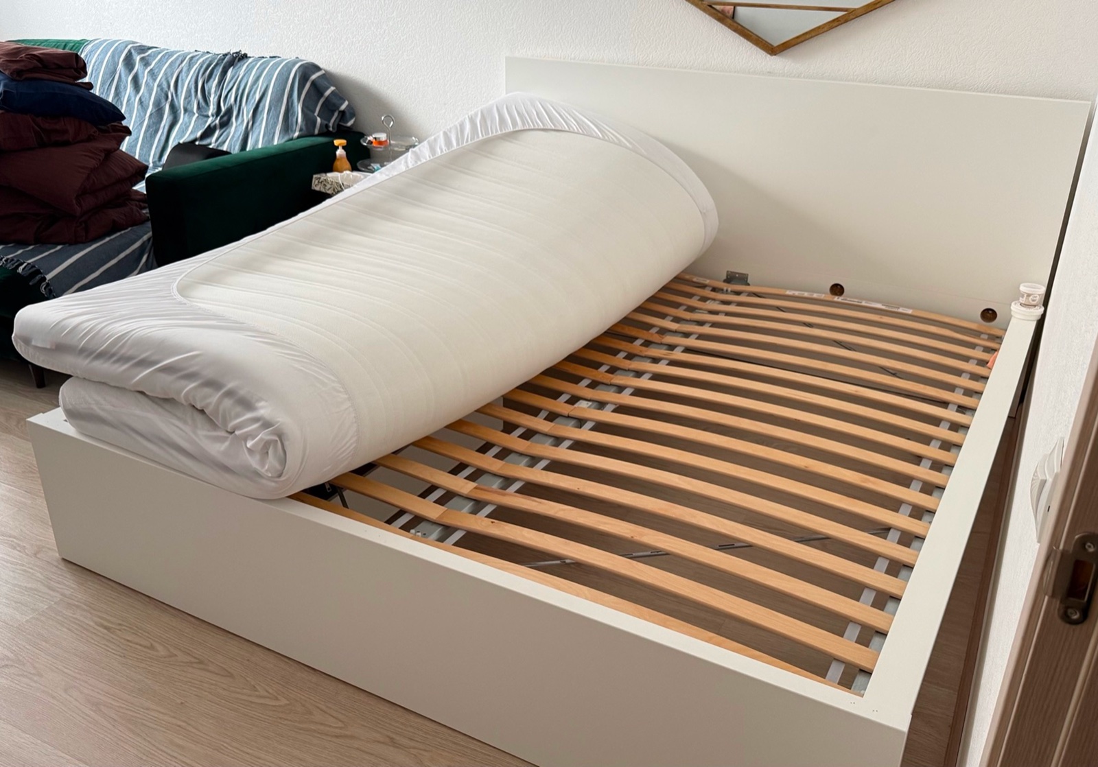 Кровать IKEA MALM 180×200 с реечным дном